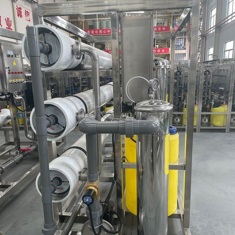 オート PLC 6m3 / h 産業用 RO 水濾過浄化システム