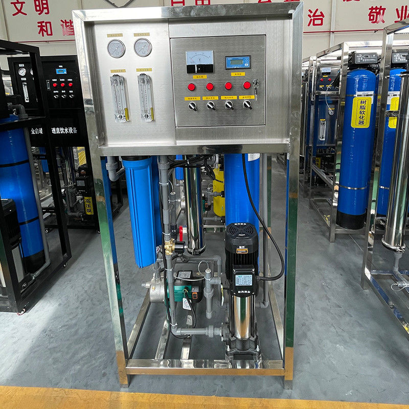 純鉱物飲料水の浄化のための260kgの重量ROシステム浄化フィルター