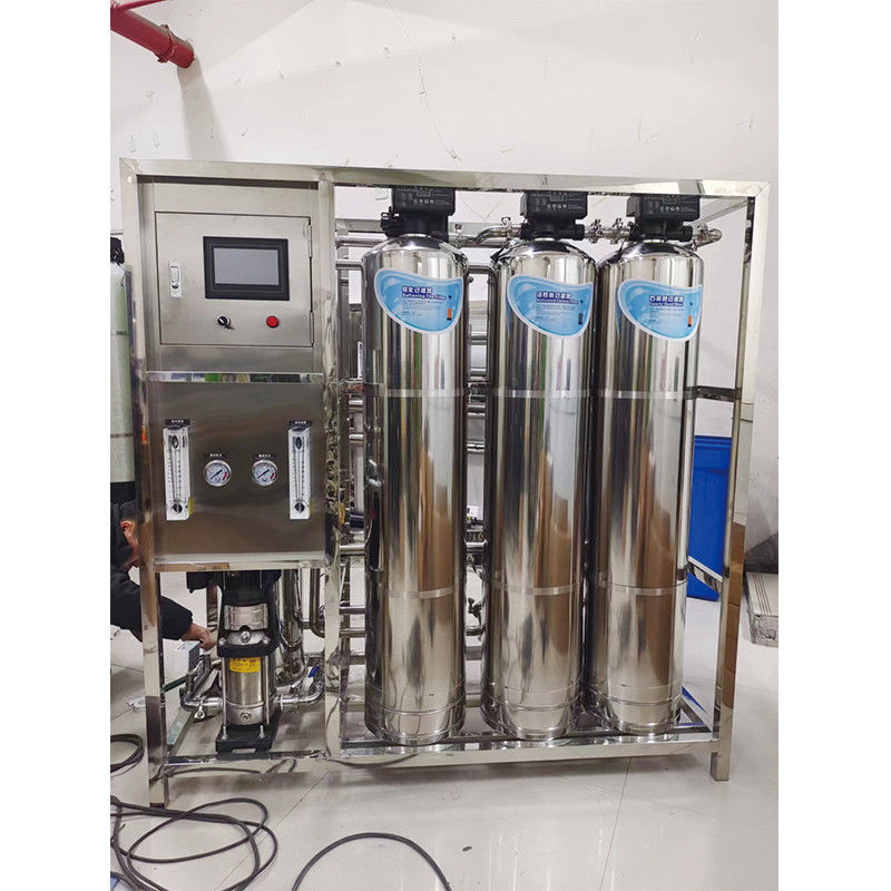 商用分野における純水生産のための脱離化RO水処理システム
